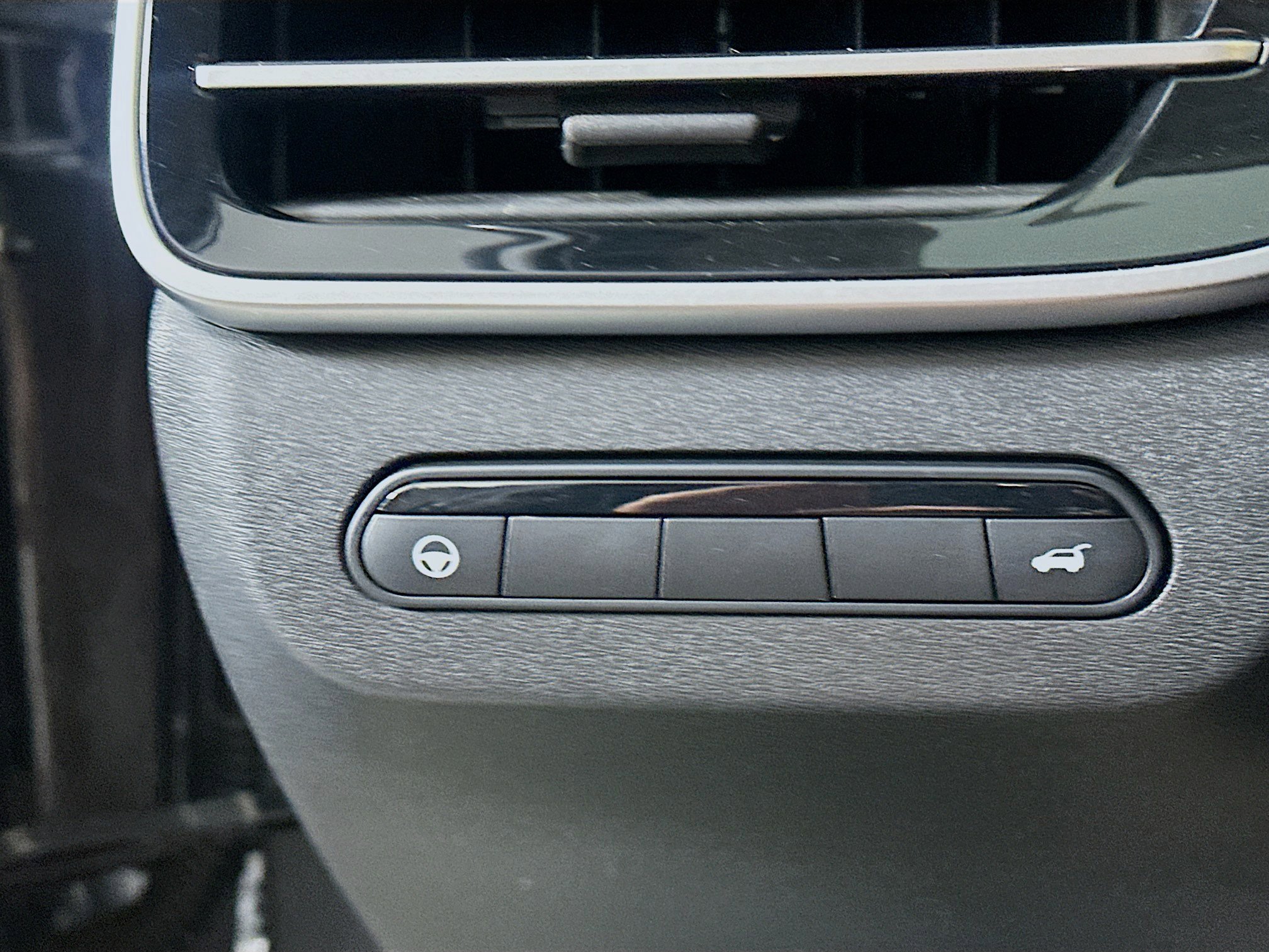 Used 2023 INFINITI QX60 Luxe w/ Cargo Package FWD image 17