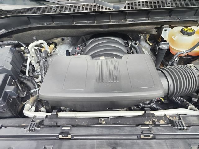 Used 2023 Chevrolet Suburban Premier AWD/4WD image 18
