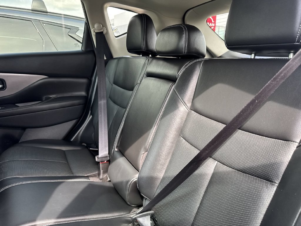 Certified 2023 Nissan Murano SL w/ SL Moonroof Package AWD/4WD image 19