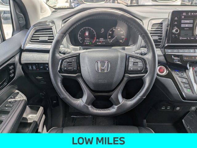 Used 2025 Honda Odyssey Elite image 14