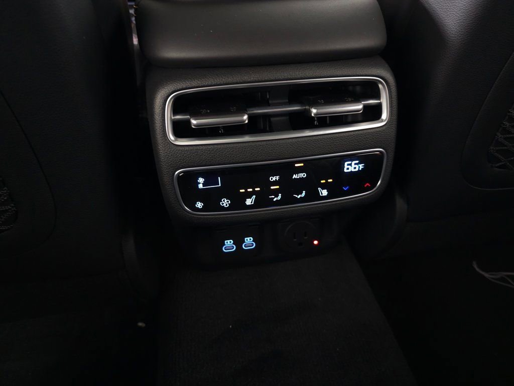 Used 2026 Genesis GV70 3.5T Sport Prestige image 35