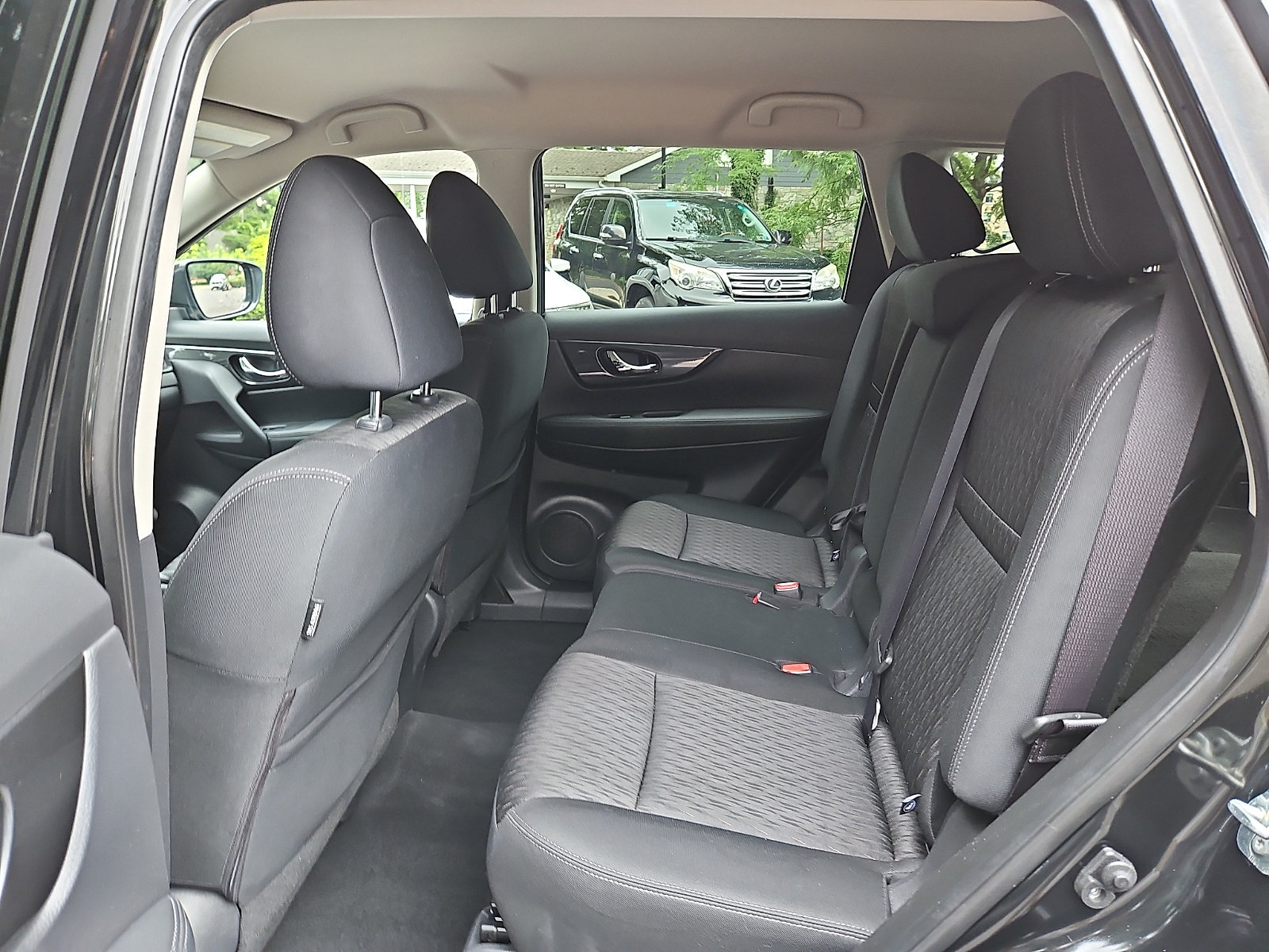 Certified 2019 Nissan Rogue SV AWD/4WD image 10