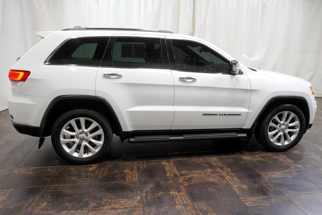Used 2017 Jeep Grand Cherokee Limited AWD/4WD image 4