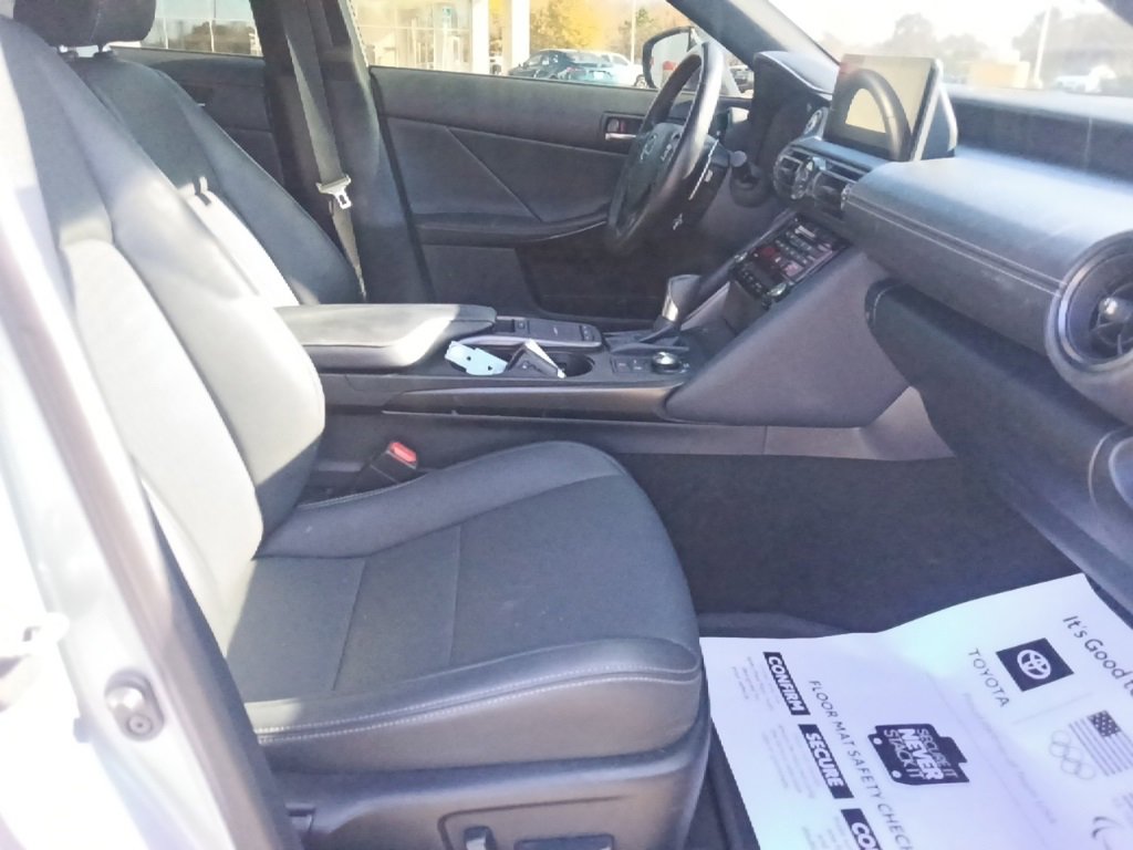 Used 2024 Lexus IS 350 F Sport image 30