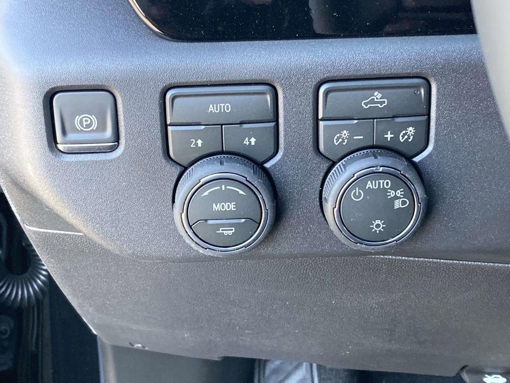 New 2026 Chevrolet Silverado 1500 LT w/ Leather Package image 25