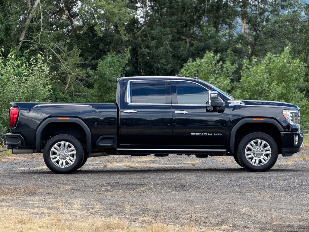 Used 2022 GMC Sierra 3500 Denali w/ Denali Black Diamond Edition AWD/4WD image 8