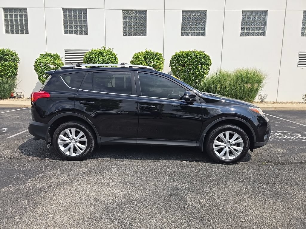 Used 2015 Toyota RAV4 Limited AWD/4WD image 9