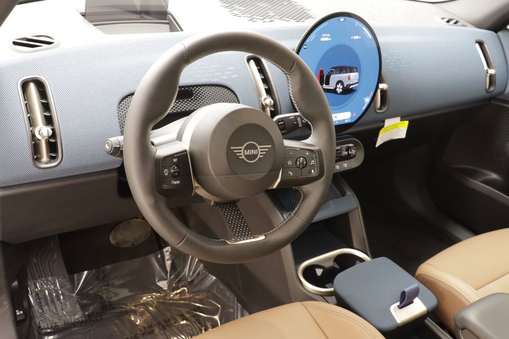 Used 2025 MINI Cooper Countryman SE w/ Comfort Package Max AWD/4WD image 7