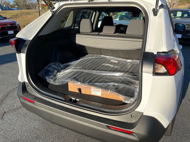 New 2025 Toyota RAV4 LE image 14