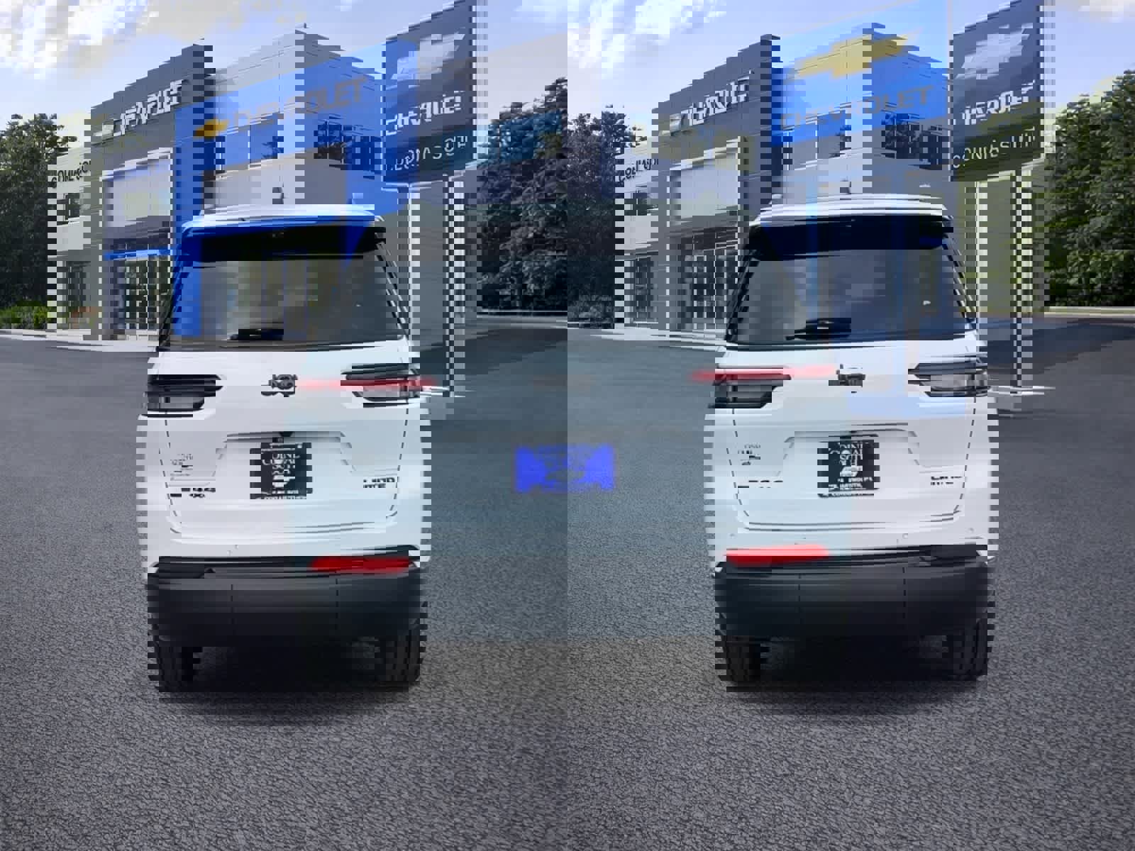 Used 2023 Jeep Grand Cherokee L Limited w/ Luxury Tech Group II image 5