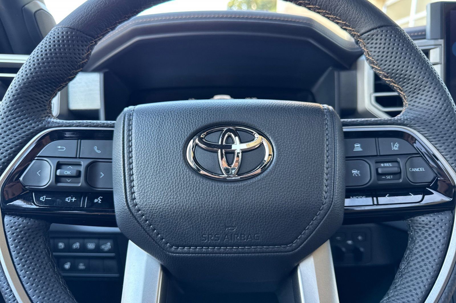 Used 2026 Toyota Sequoia Capstone AWD/4WD image 25