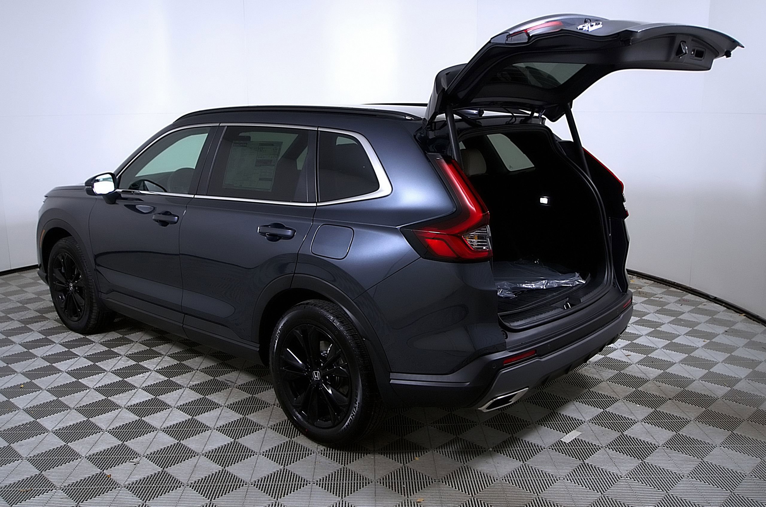Used 2024 Honda CR-V Sport Touring image 10