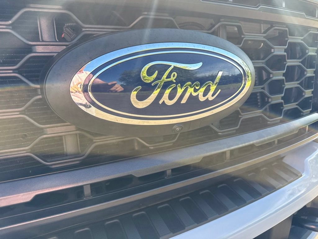 Used 2024 Ford F250 Lariat w/ Sport Appearance Package AWD/4WD image 11