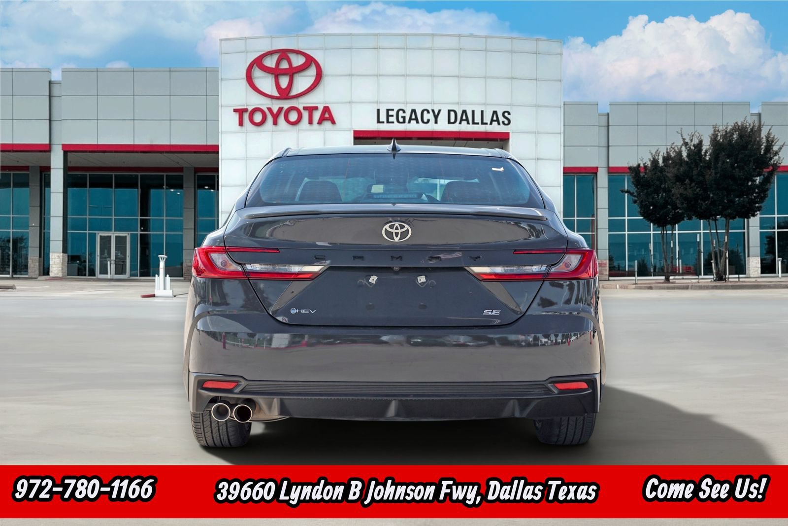 Used 2025 Toyota Camry Hybrid FWD image 8