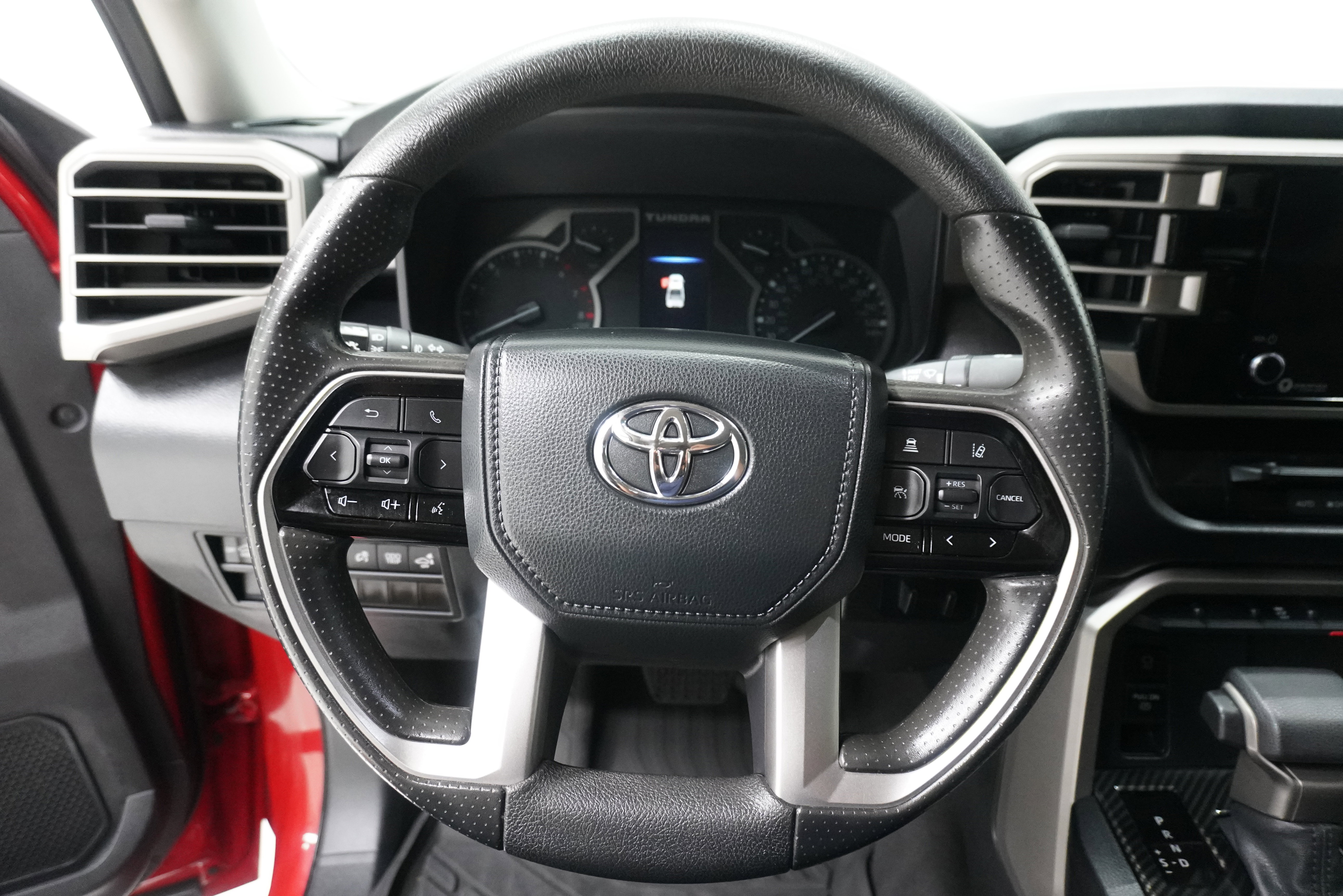 Used 2022 Toyota Tundra SR5 w/ Convenience Package image 15