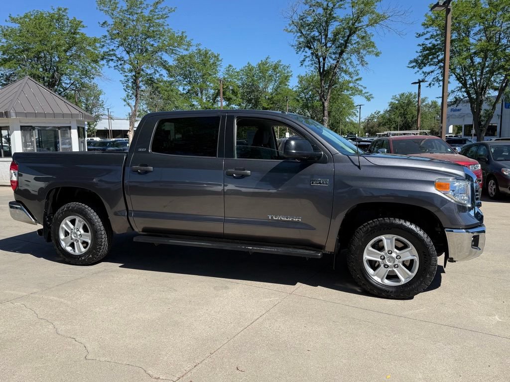 Used 2017 Toyota Tundra SR5 w/ SR5 Upgrade Package AWD/4WD image 3