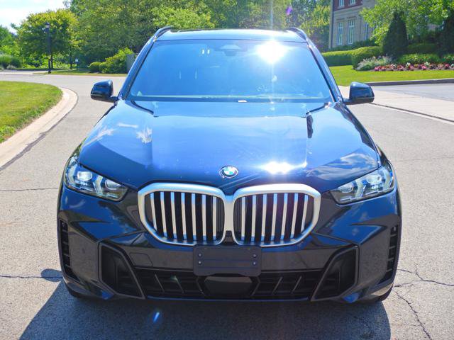 Used 2026 BMW X5 xDrive40i w/ M Sport Package AWD/4WD image 7