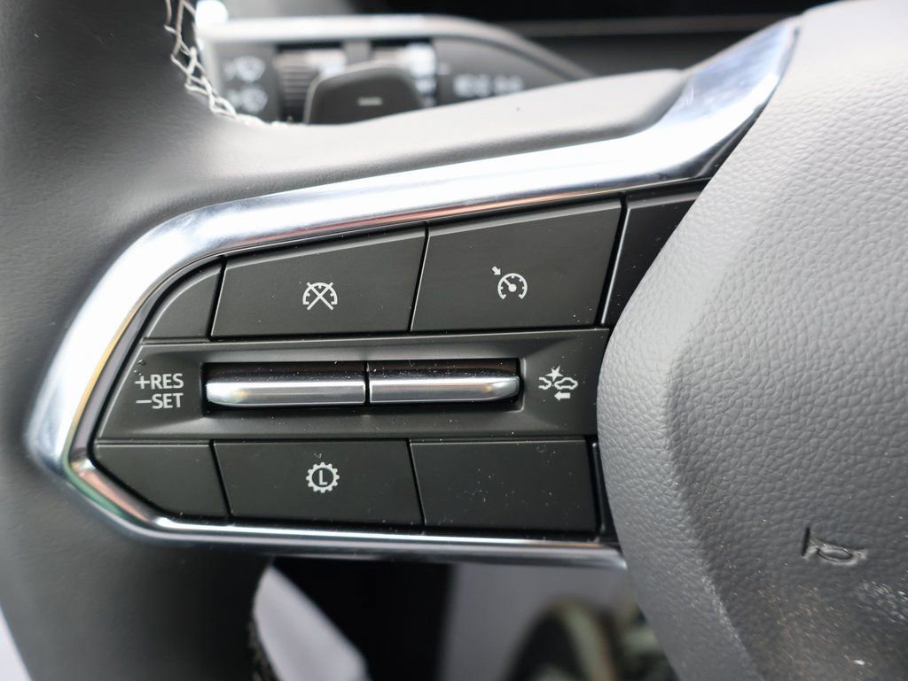 New 2026 Chevrolet Traverse LT w/ Midnight/Sport Edition image 16