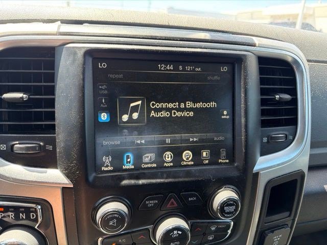 Used 2017 RAM 1500 Classic SLT w/ SLT Plus D←cor Group AWD/4WD image 15