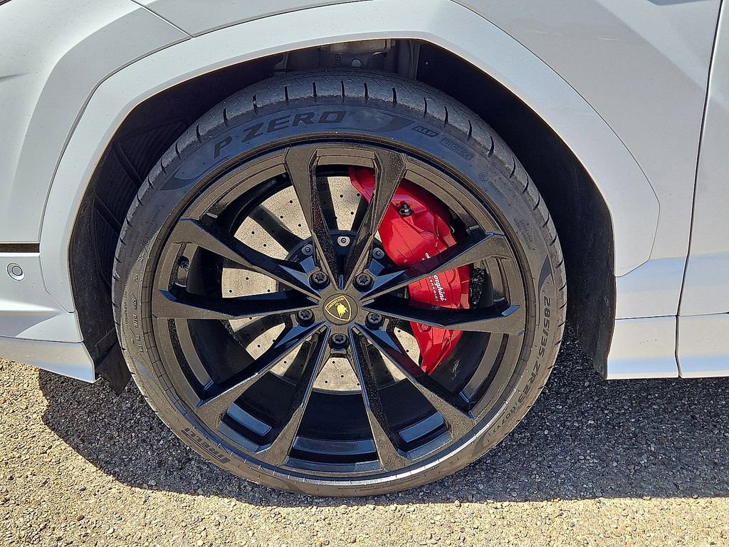 Used 2024 Lamborghini Urus S image 11