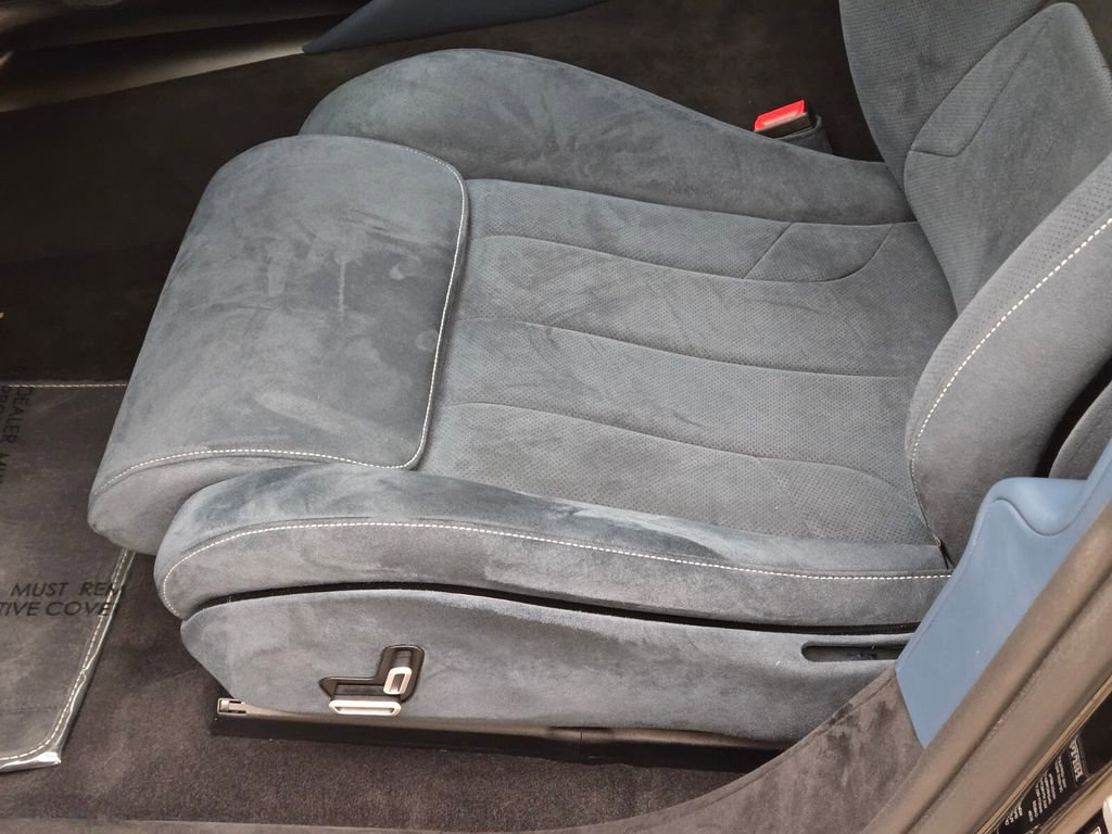 Used 2025 Ferrari Purosangue image 34