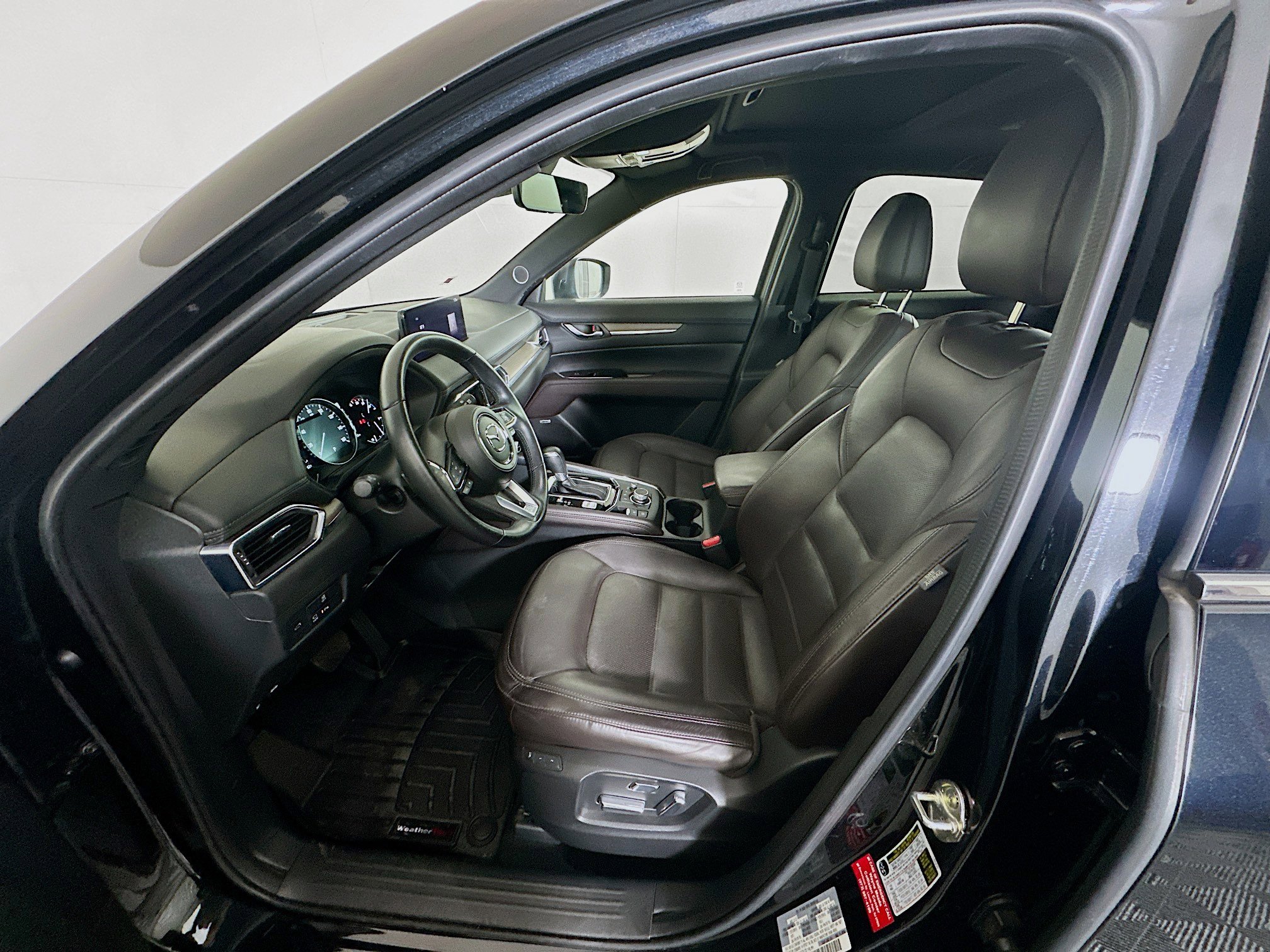 Used 2023 MAZDA CX-5 Signature image 13