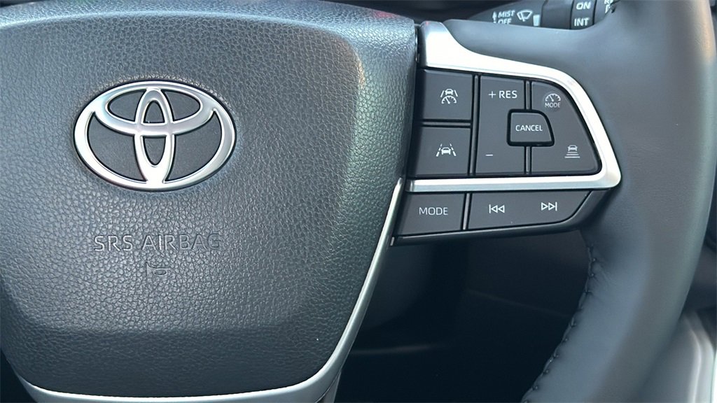 New 2026 Toyota Grand Highlander XLE image 30