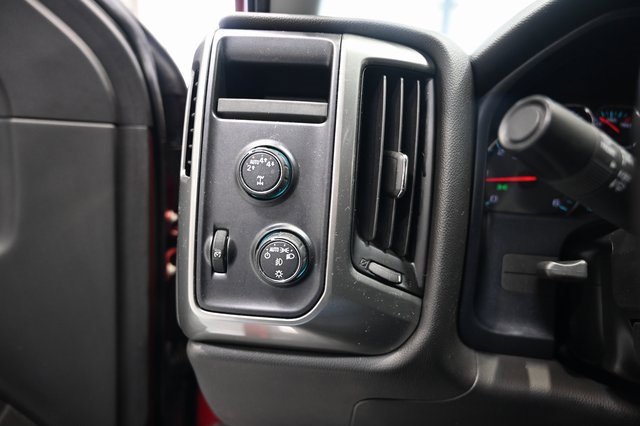 Used 2018 Chevrolet Silverado 1500 LT w/ All Star Edition image 25