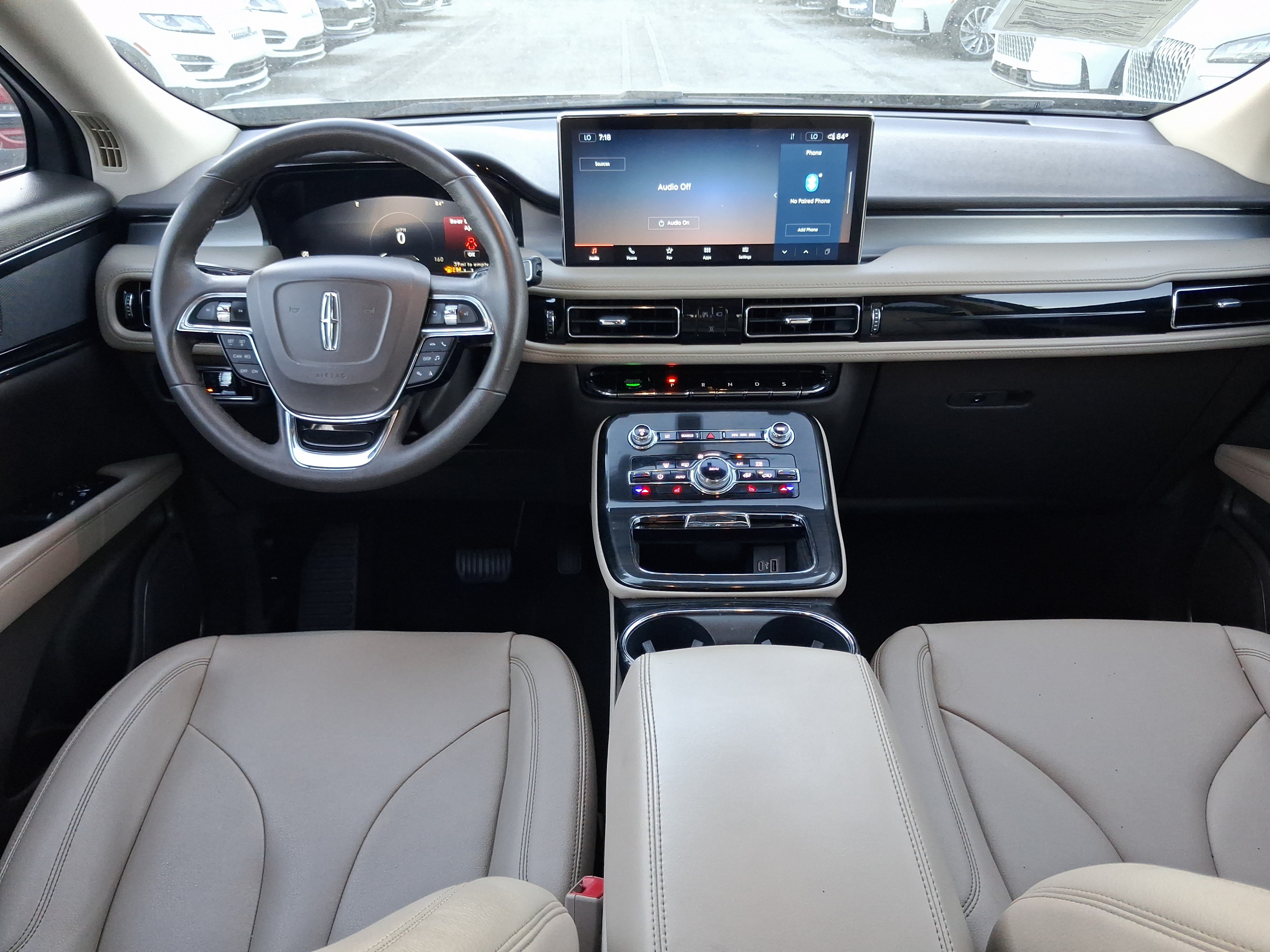 Used 2023 Lincoln Nautilus FWD image 7
