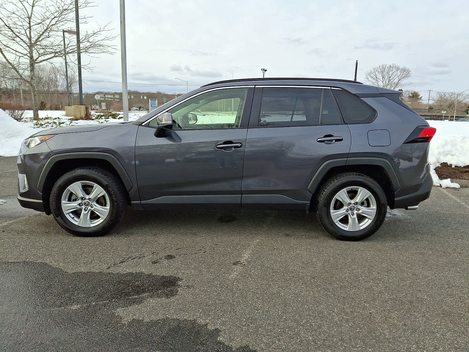 Certified 2020 Toyota RAV4 XLE image 8