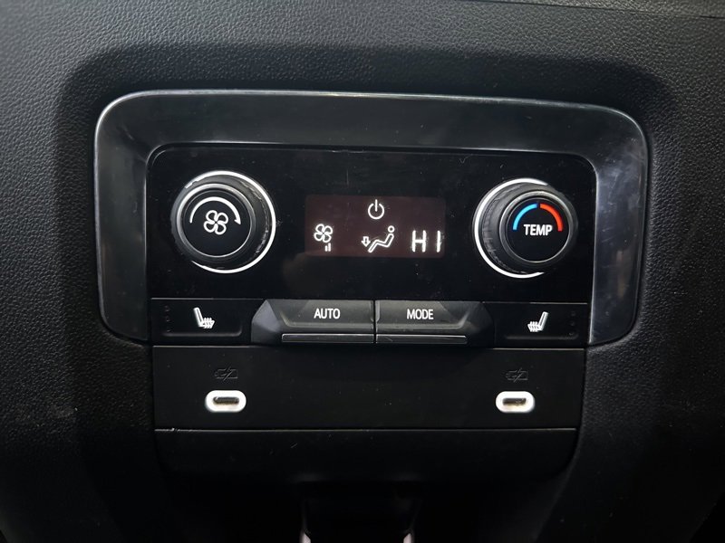 Used 2021 Chevrolet Suburban RST w/ Luxury Package image 42