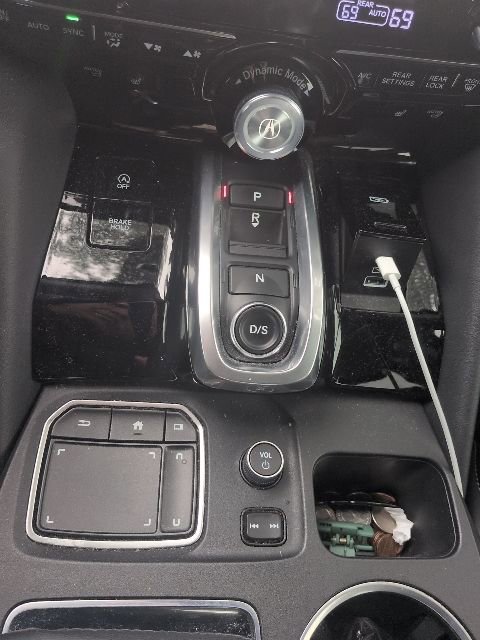 Used 2022 Acura MDX FWD w/ Technology Package image 5