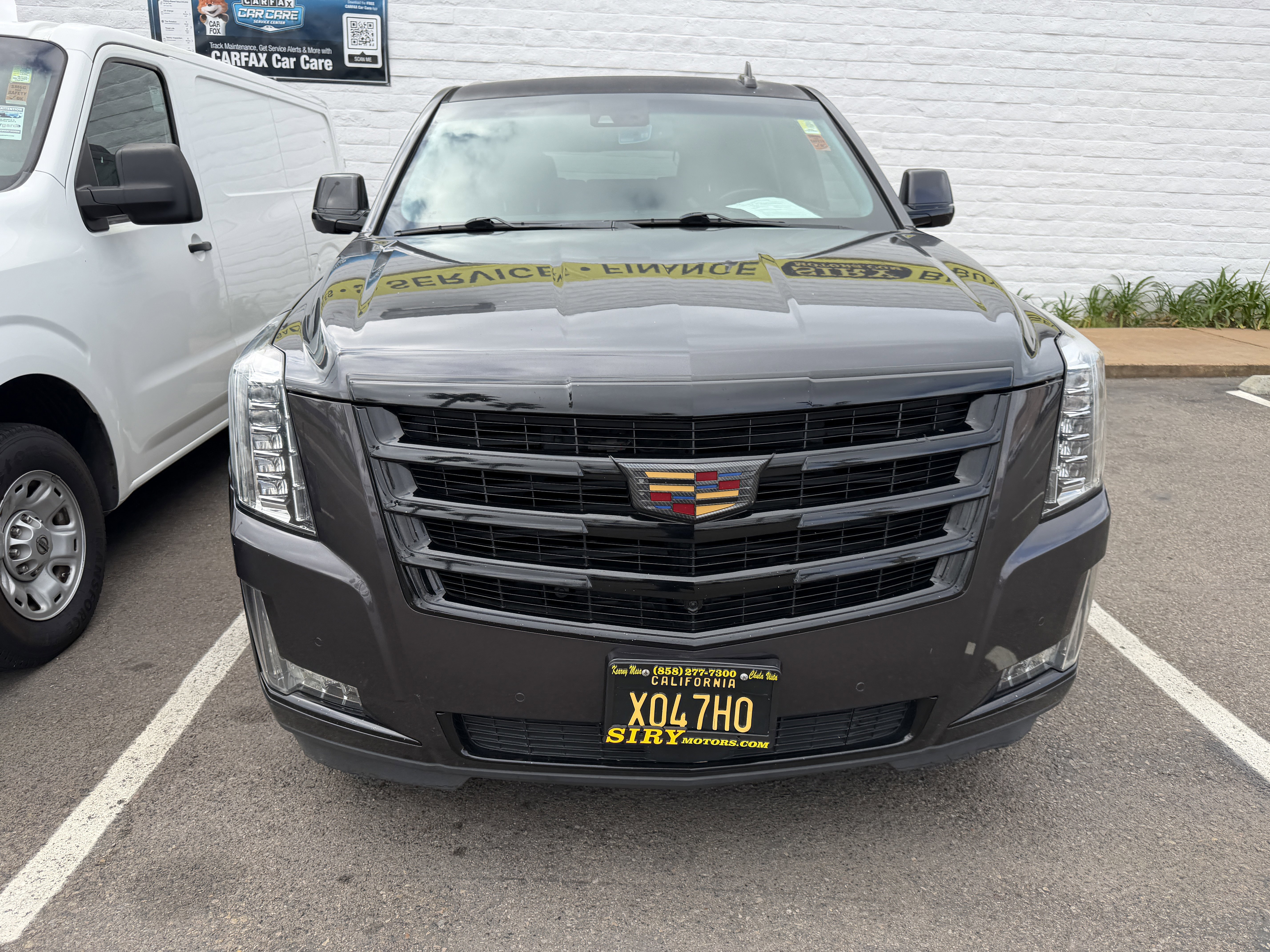 Used 2016 Cadillac Escalade ESV Premium AWD/4WD image 2
