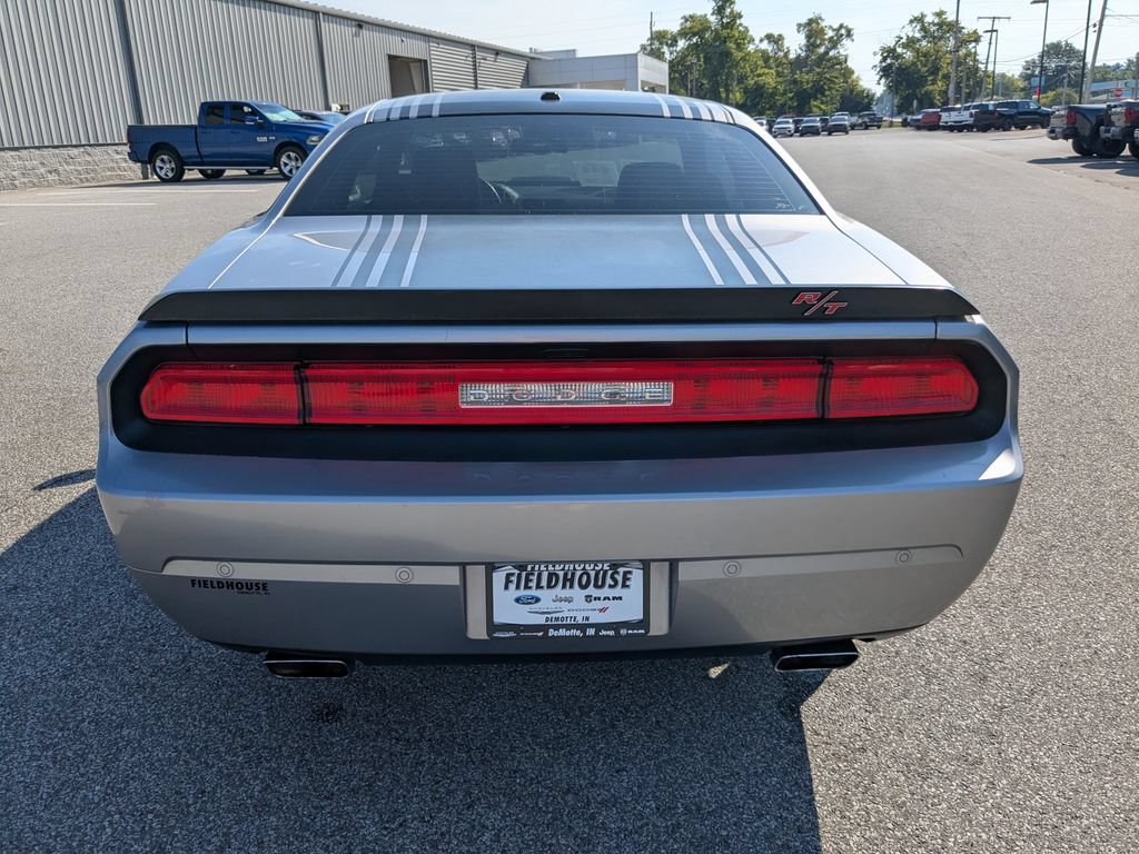 Used 2014 Dodge Challenger R/T RWD image 6