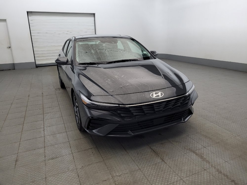 Used 2025 Hyundai Elantra SEL FWD image 14