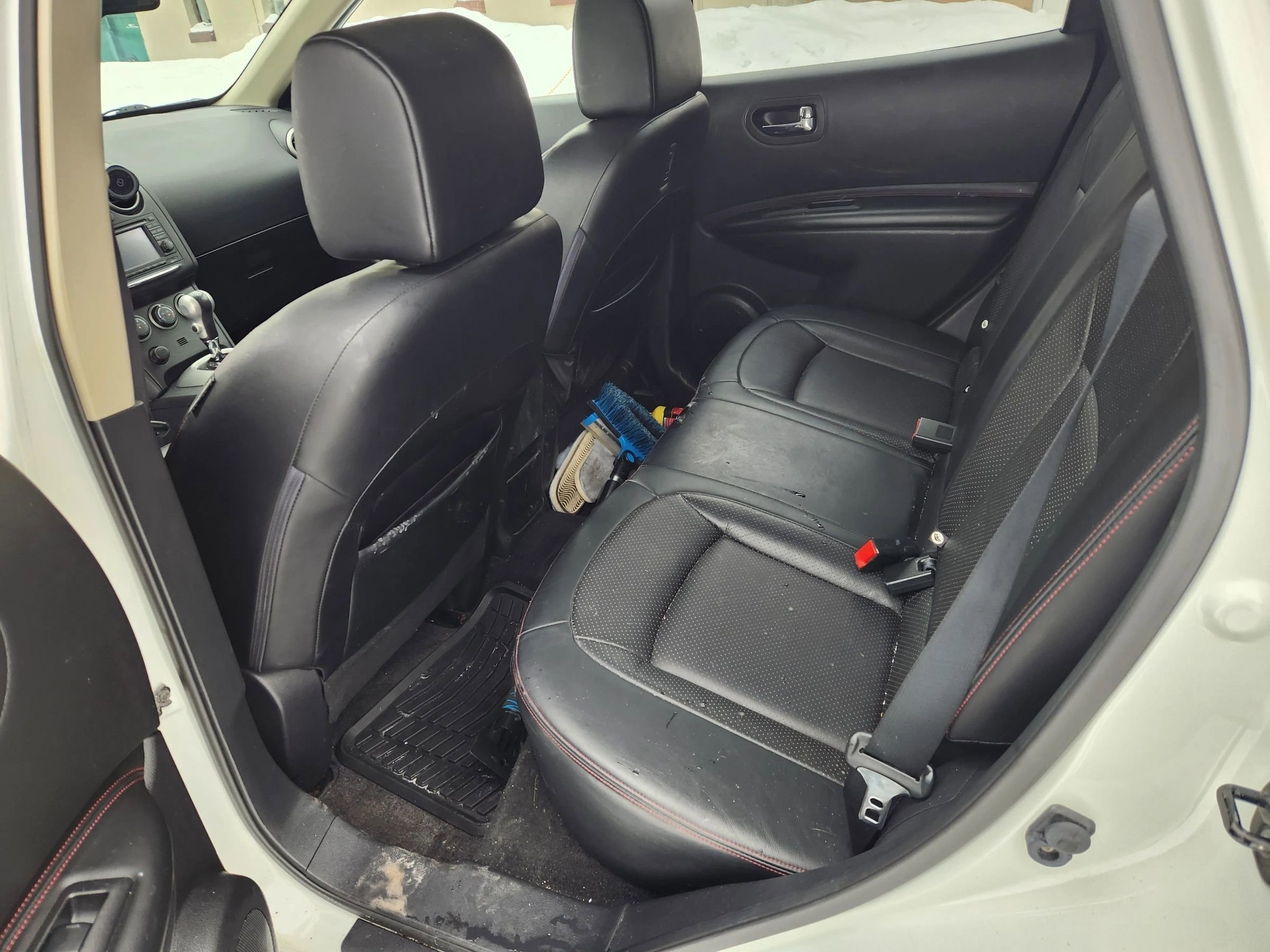 Used 2012 Nissan Rogue SL image 17