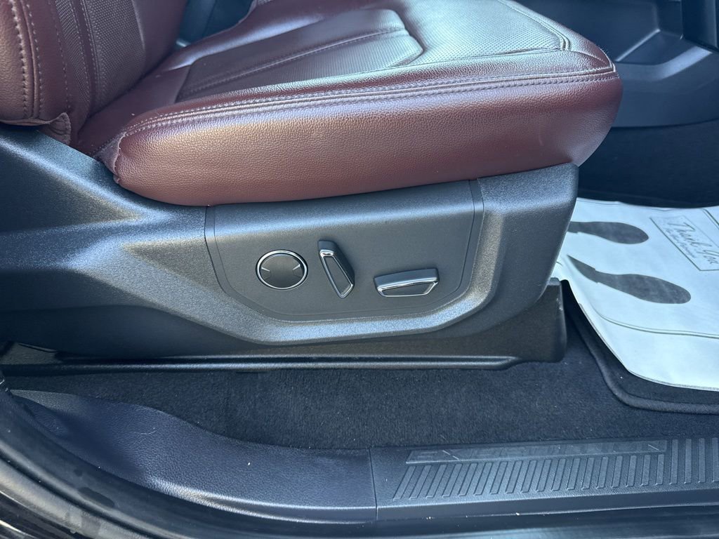 Used 2024 Ford Expedition Limited image 43