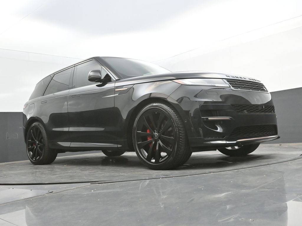 Used 2024 Land Rover Range Rover Sport Dynamic SE image 40
