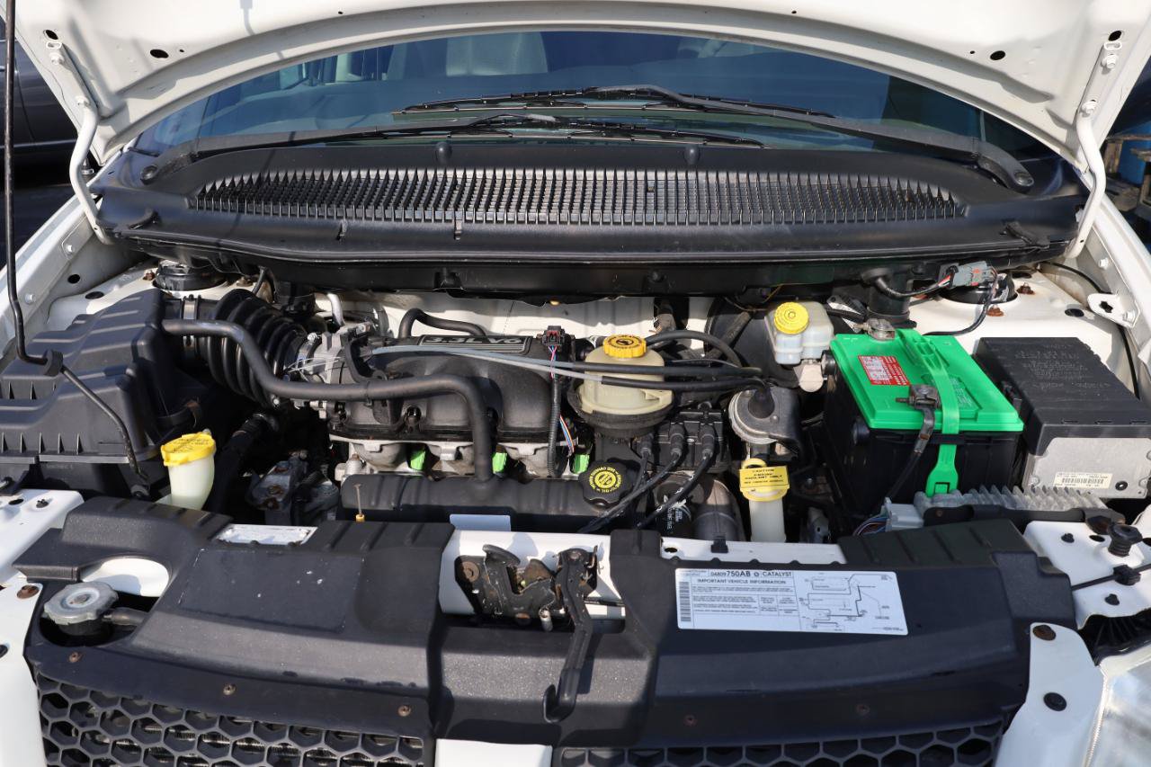 Used 2003 Dodge Grand Caravan SE FWD image 14