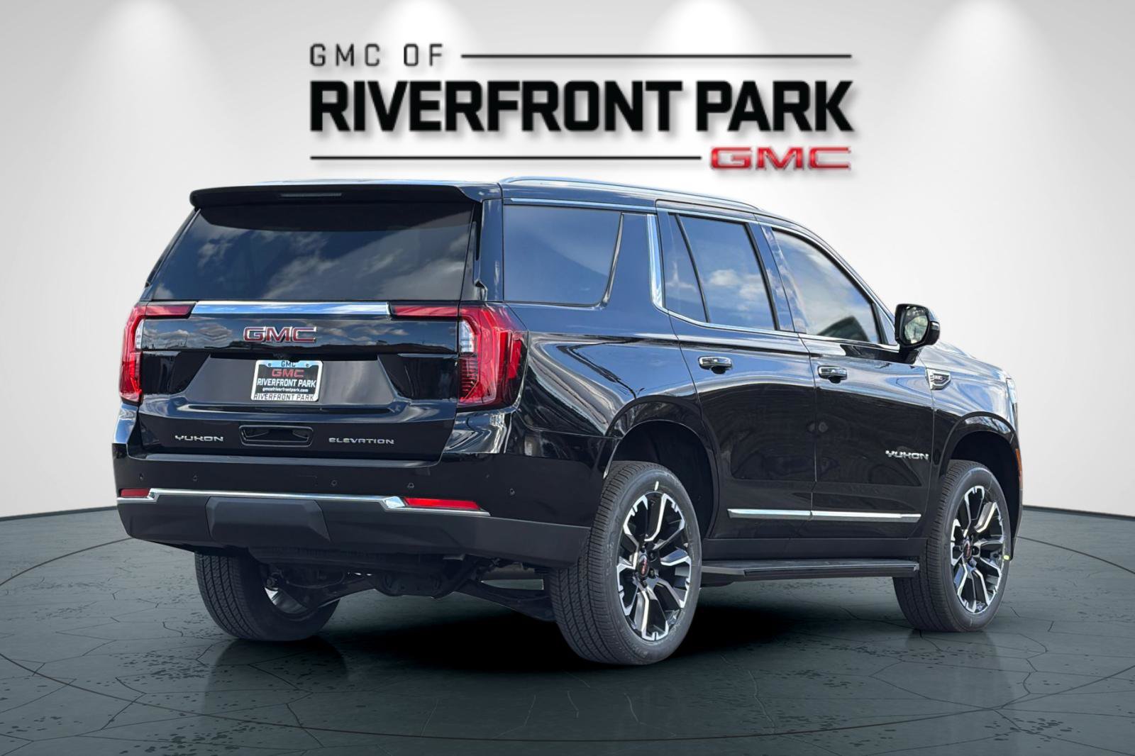 New 2026 GMC Yukon Elevation AWD/4WD image 3