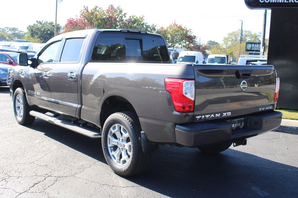 Used 2019 Nissan Titan SV w/ SV Convenience Package image 14