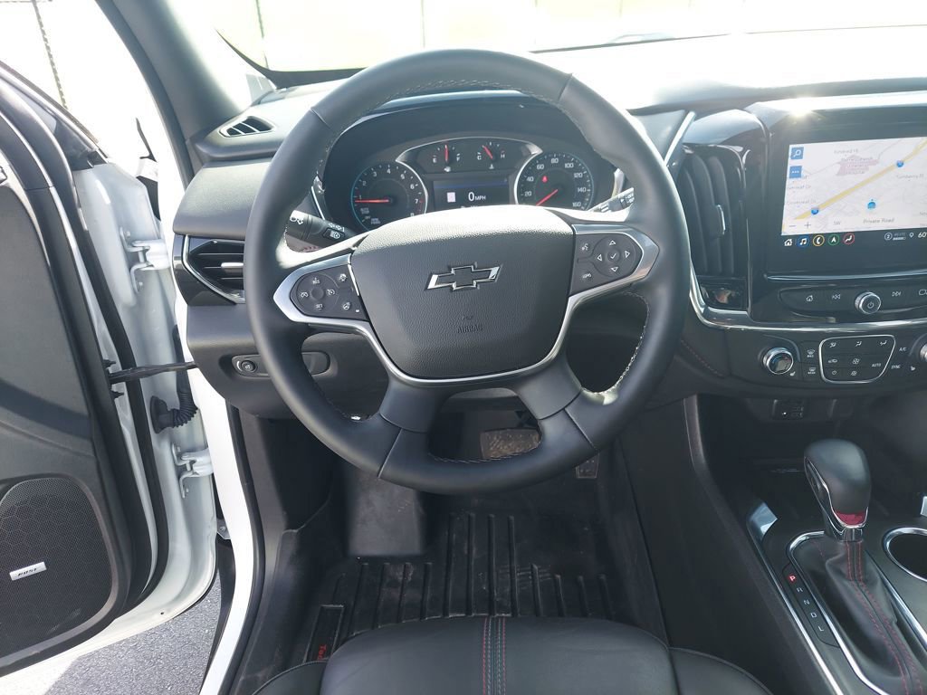 Used 2023 Chevrolet Traverse RS image 25