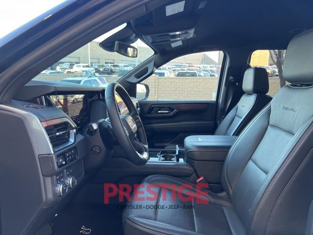 Used 2025 GMC Yukon XL Denali image 35