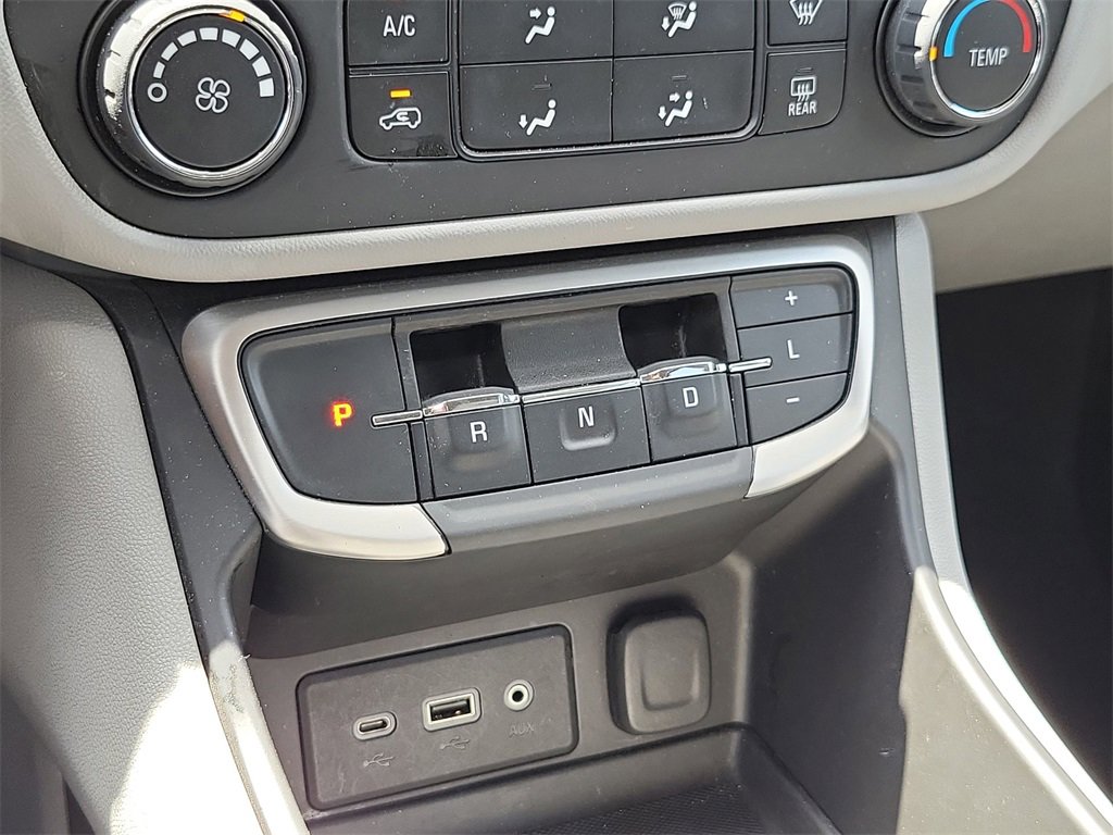 Used 2024 GMC Terrain SLE image 20
