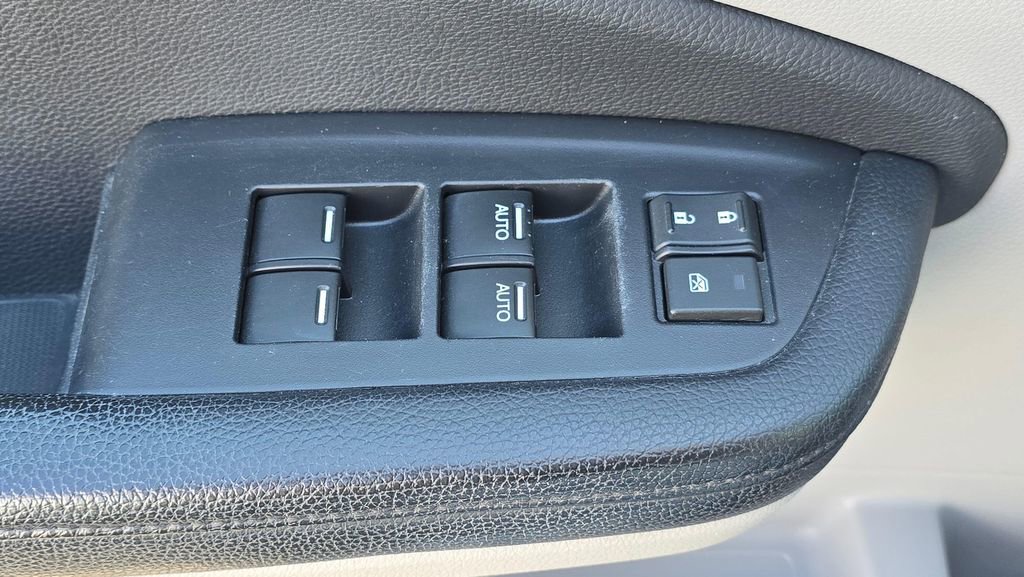 Used 2017 Honda Pilot Elite image 27