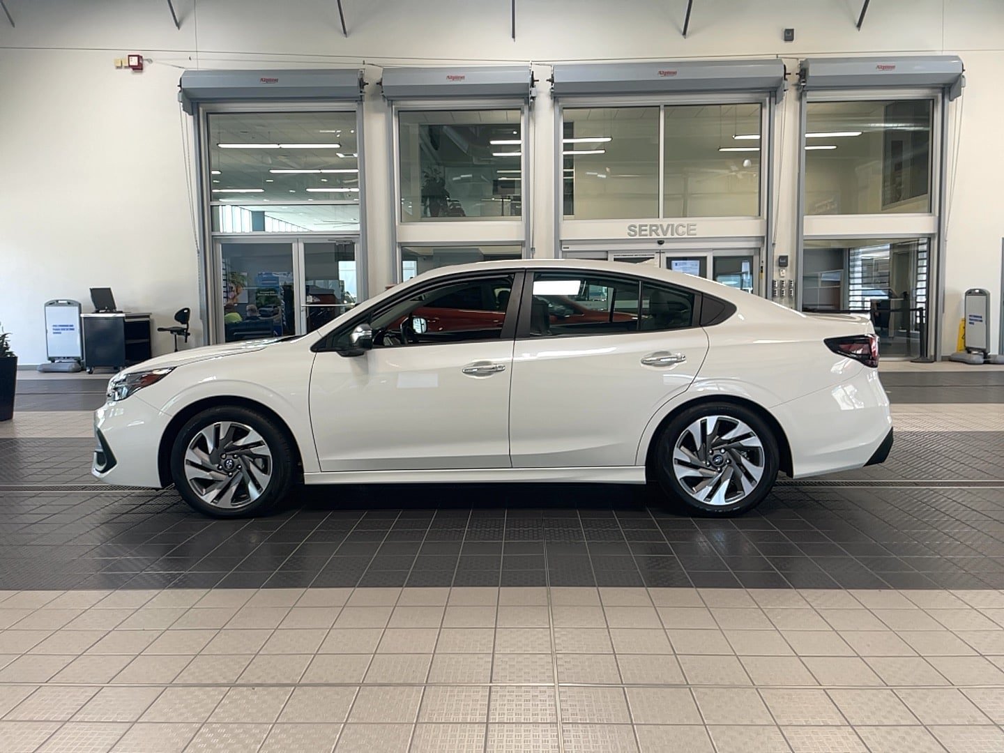 Used 2025 Subaru Legacy Touring XT AWD/4WD image 4