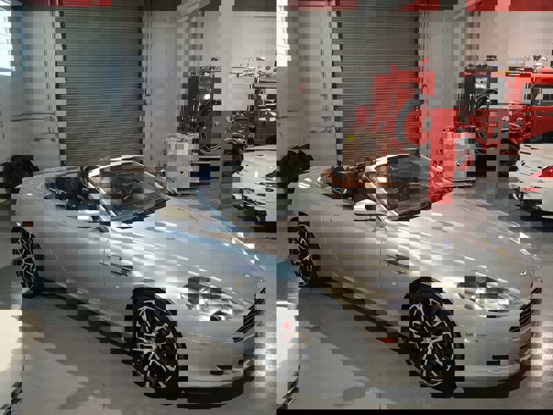 Used 2009 Aston Martin DB9 Volante image 12