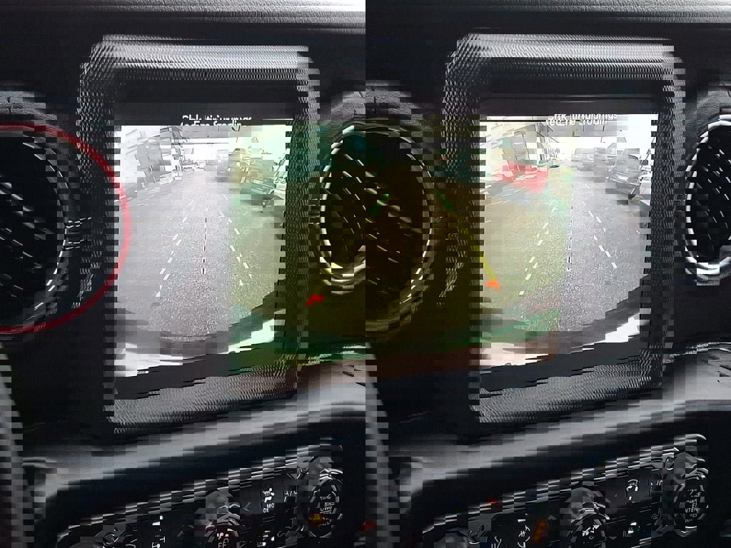 Used 2021 Jeep Wrangler Unlimited Sahara image 26