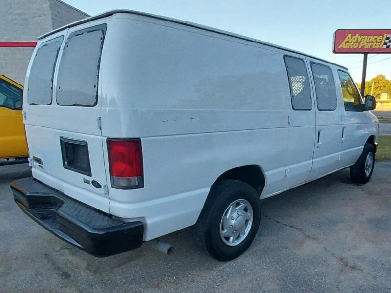 Used 2014 Ford E-250 and Econoline 250 w/ Power Group image 2