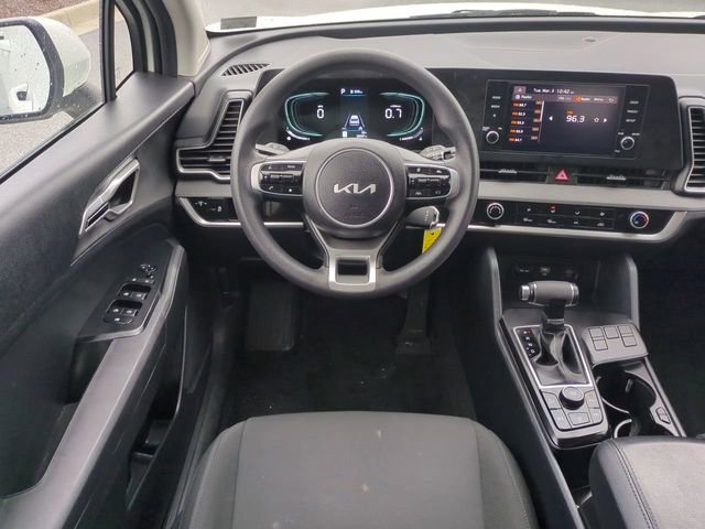 Used 2024 Kia Sportage LX image 16
